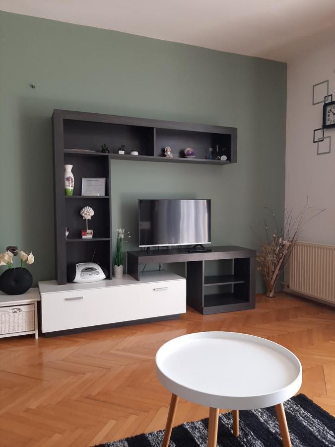 Apartments Mihael And Melani 포레치 외부 사진
